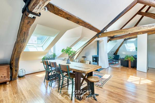 Duplex d’architecte avec ascenseur et vue sur Montmartre