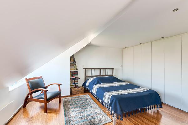 Duplex d’architecte avec ascenseur et vue sur Montmartre