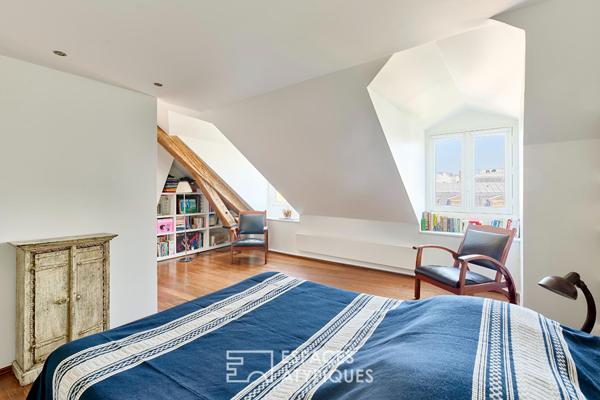 Duplex d’architecte avec ascenseur et vue sur Montmartre