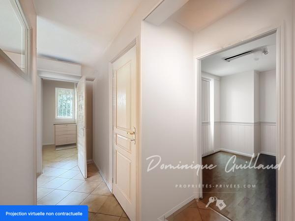 Nîmes-Villa  280 m² 7-pièces sur terrain de 3000 m²