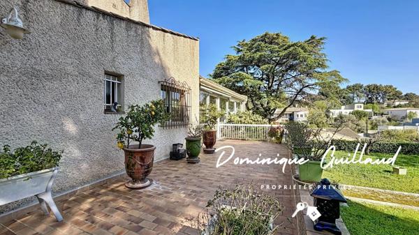 Nîmes-Villa  280 m² 7-pièces sur terrain de 3000 m²