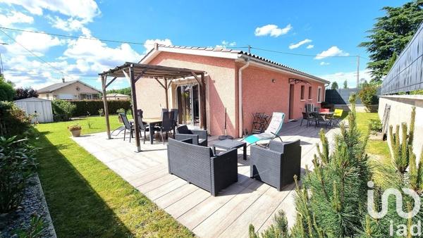 Maison 4 pièces de 97 m² à Guéreins (01090)