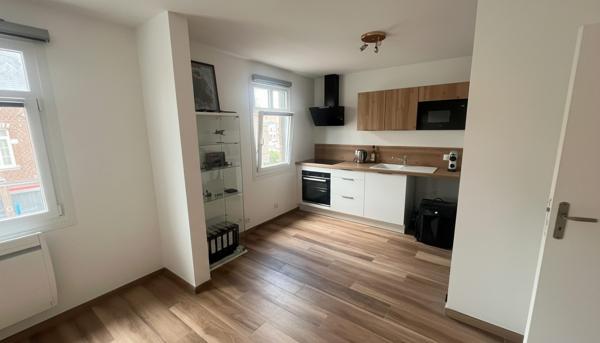 Studio rénové 34 m² – Résidence sécurisée, parking, métro à pied – Euratechnologies, Lille Bois-Blancs