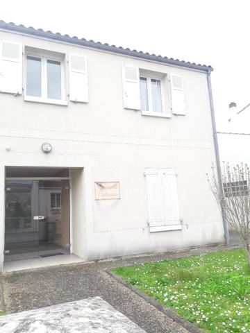 Vente appartement Saintes : 43 500 € - AJP Immobilier Saintes