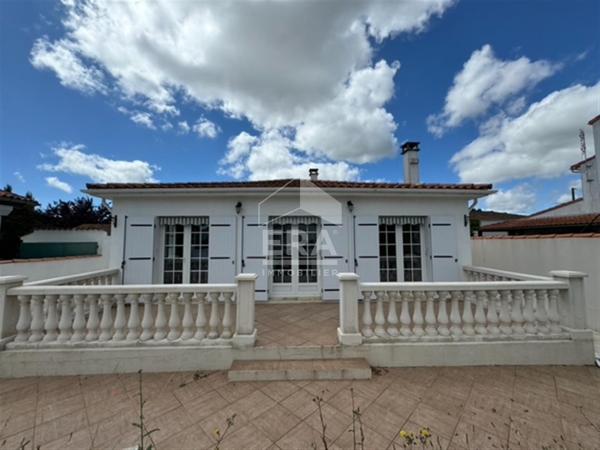 Maison louer de plain pied, 4 pièces 127 m² - Royan