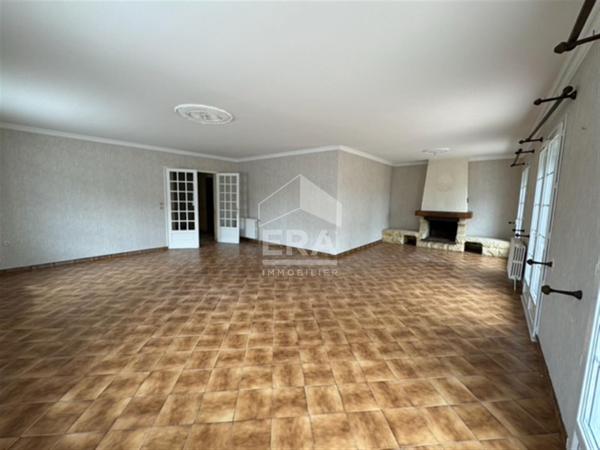 Maison louer de plain pied, 4 pièces 127 m² - Royan