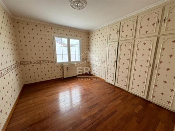 Maison louer de plain pied, 4 pièces 127 m² - Royan