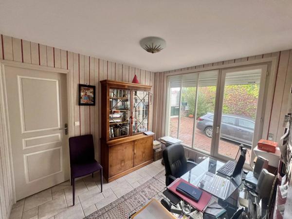 Maison de maître de 141 m2 édifiée sur un terrain de 1060 m2