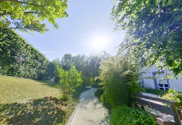INVESTISSEMENT LOCATIF  Evian-les-Bains  Résidence EHPAD Résidence des Sources - 8.03% de rentabilité