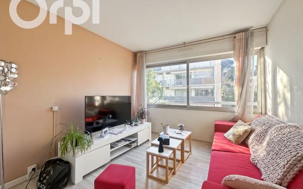 Appartement à vendre    3 pièces • 66,50 m2 Aubenas