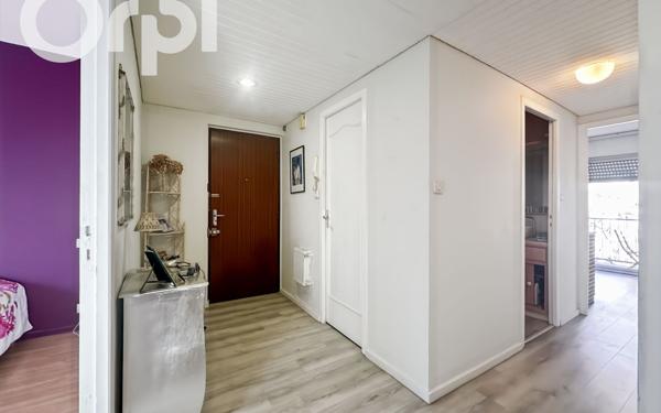 Appartement à vendre    3 pièces • 66,50 m2 Aubenas