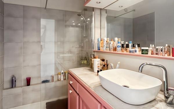 Appartement à vendre    3 pièces • 66,50 m2 Aubenas