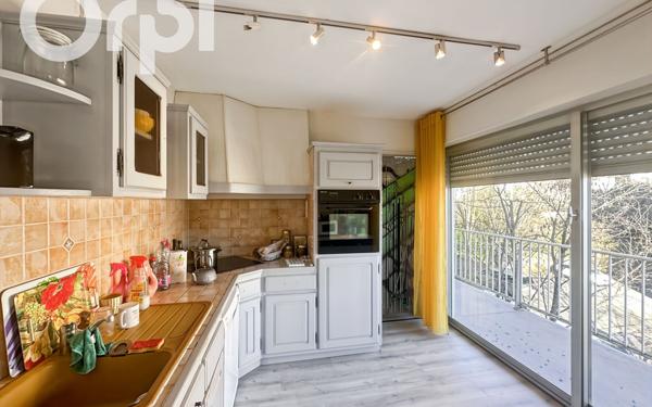 Appartement à vendre    3 pièces • 66,50 m2 Aubenas