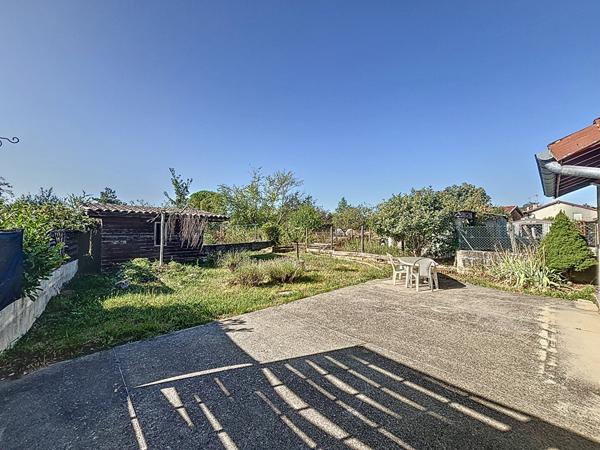 Maison Blyes 4 pièces 136 m2, 3 chambres sur un terrain de 333m2, au calme proche école et toutes commodités