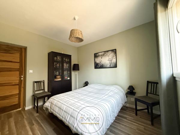 Maison 5 pièce(s) 3 chambre(s) 166 m²