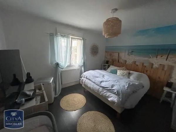 Maison à louer 5 pièces 145m² Trouy (18570)