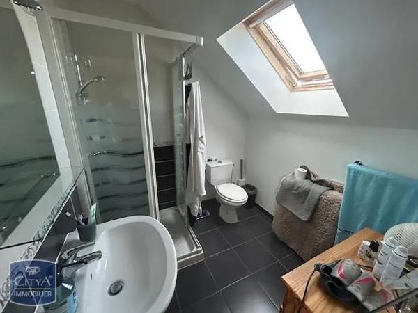 Maison à louer 5 pièces 145m² Trouy (18570)