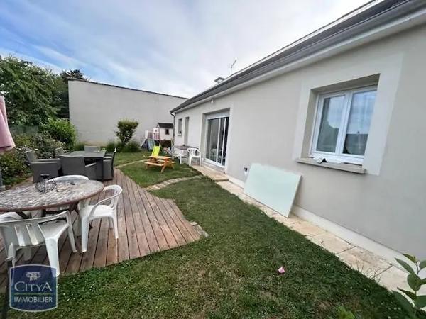 Maison à louer 5 pièces 145m² Trouy (18570)
