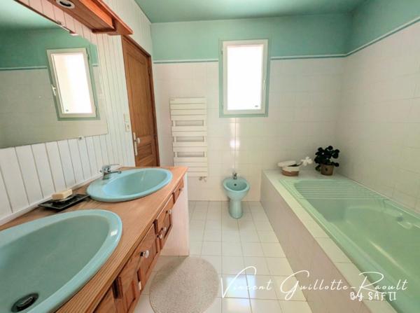 Maison 190m²-terrain 2900m²-Garage 43m²