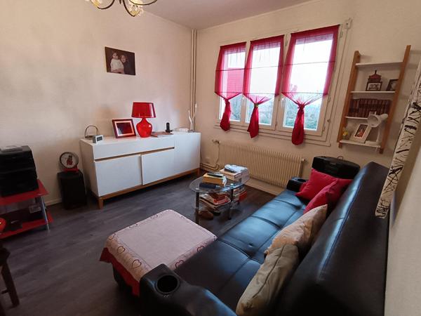 APPARTEMENT F3 AVEC GARAGE ET TERRAIN