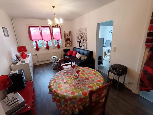 APPARTEMENT F3 AVEC GARAGE ET TERRAIN