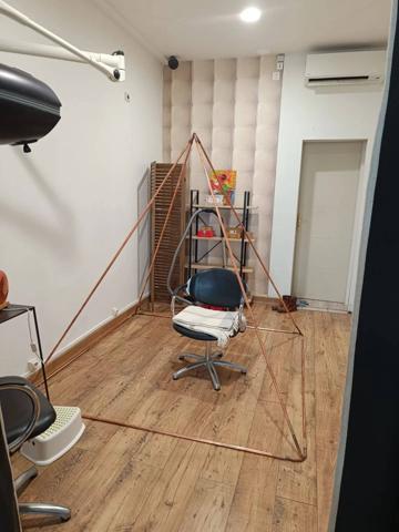 À louer - Local commercial toutes activités - 82 m² - Romans-sur-Isère