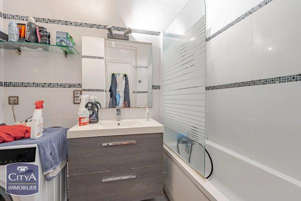 Appartement à vendre 3 pièces 72m² Saint-Cyr-sur-Loire (37540)