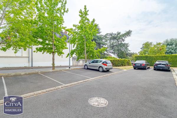 Appartement à vendre 3 pièces 72m² Saint-Cyr-sur-Loire (37540)