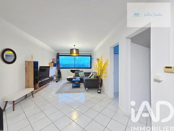 Appartement à vendre 3 pièces 60 m² Le Coudray-Montceaux