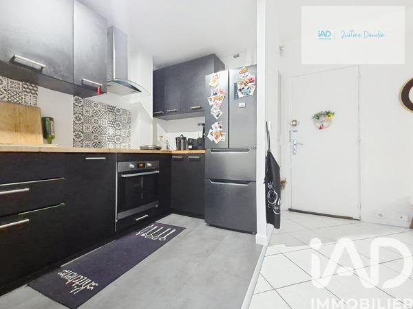 Appartement à vendre 3 pièces 60 m² Le Coudray-Montceaux