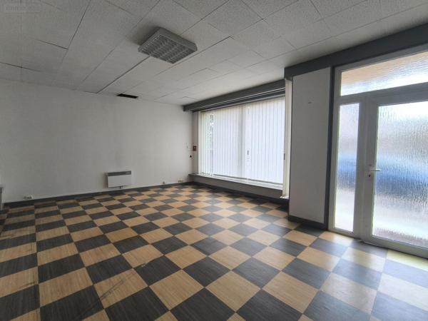 Local Professionnel et commercial à louer à Péronnas dans l'Ain (01960), ref : Local PERONNAS