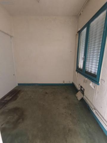 Local Professionnel et commercial à louer à Péronnas dans l'Ain (01960), ref : Local PERONNAS