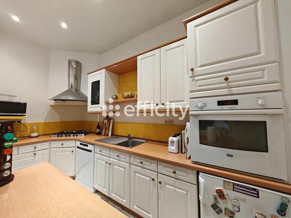 Maison
         6 pièces
        - 145 m² Bien prestige 465 000 € *
