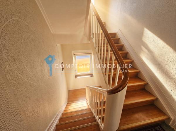 Maison 9 pièce(s) 5 chambre(s) 202 m²