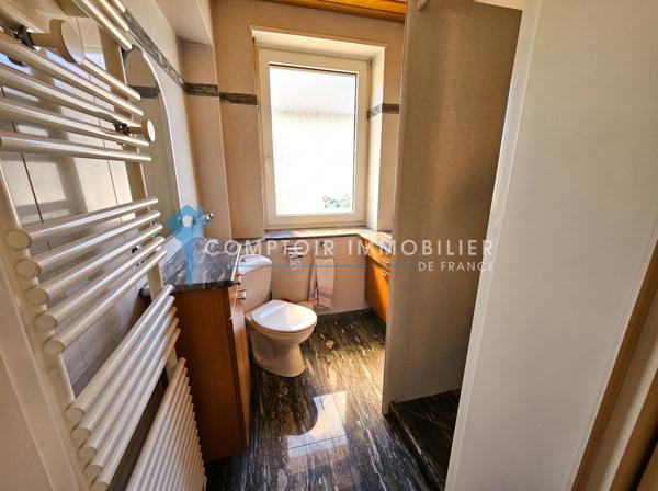 Maison 9 pièce(s) 5 chambre(s) 202 m²