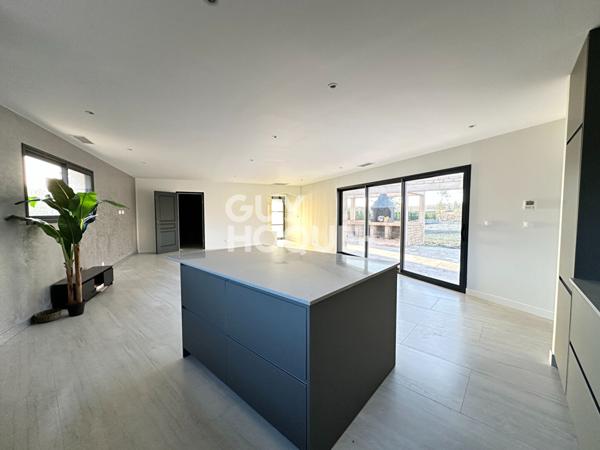 Maison moderne à vendre à Lesparre Médoc - 5 pièces, 3 chambres, terrain de 2000 m² !