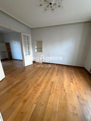 Maison à ALENCON, 61000 - 7 pièces 140m²