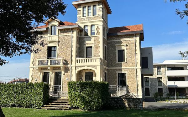 Appartement à vendre    3 pièces • 67,49 m2 Dax