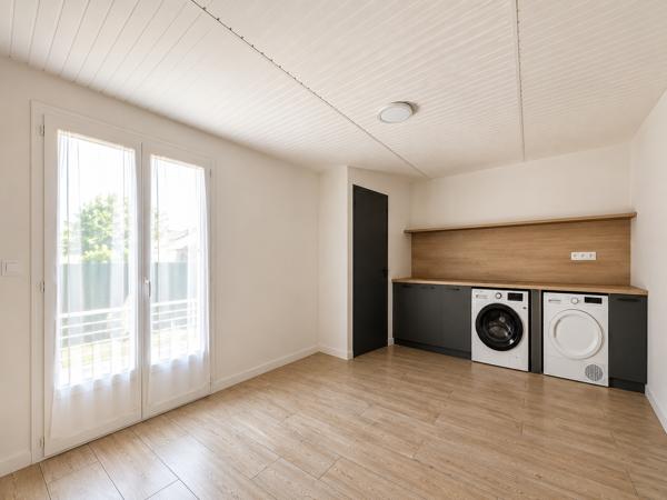 Maison
         5 pièces
        - 127 m² 276 000 € *