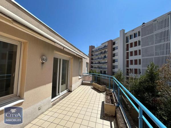 Appartement à louer 2 pièces 35.55m² Clermont-Ferrand (63000)