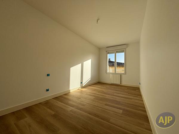 Location appartement Castillon La Bataille : 672 € - AJP Immobilier Libourne