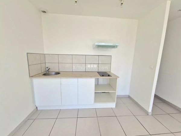 Location                                                      Appartement
                        
                     1 pièces                      40 m2                     à Draguignan