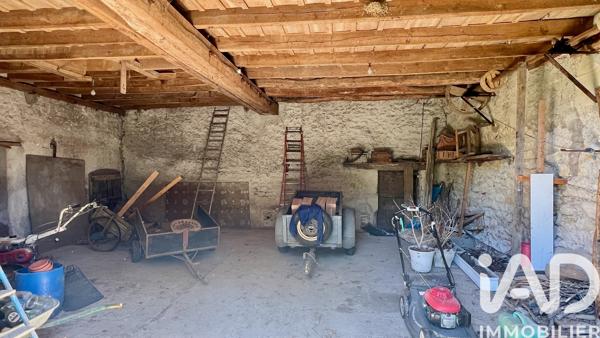 Maison à vendre 8 pièces 215 m² Chargé