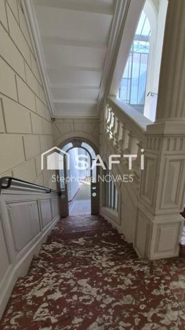 Appartement haussmannien rénové avec terrasse rare en plein cœur de Béziers.