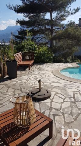 Maison à vendre 7 pièces 176 m² Saint-Martin-le-Vinoux