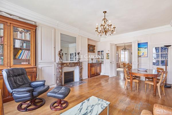 A vendre - Appartement - Paris 75004 - Proche place des Vosges
