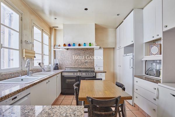 A vendre - Appartement - Paris 75004 - Proche place des Vosges