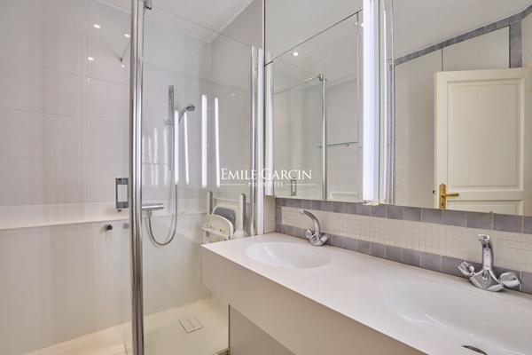 A vendre - Appartement - Paris 75004 - Proche place des Vosges