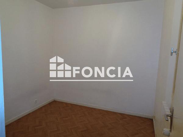 Location Appartement 2 pièces 35.2 m² - 2 RUE GODEAU Dreux 28100