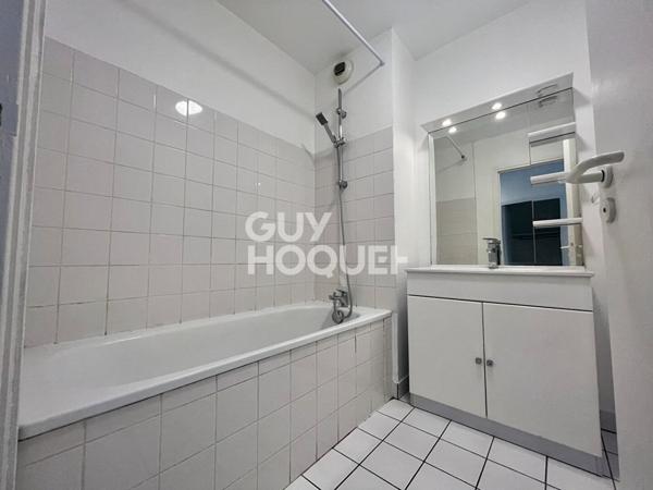 LOCATION d'un appartement F3 (67 m²) à CALAIS